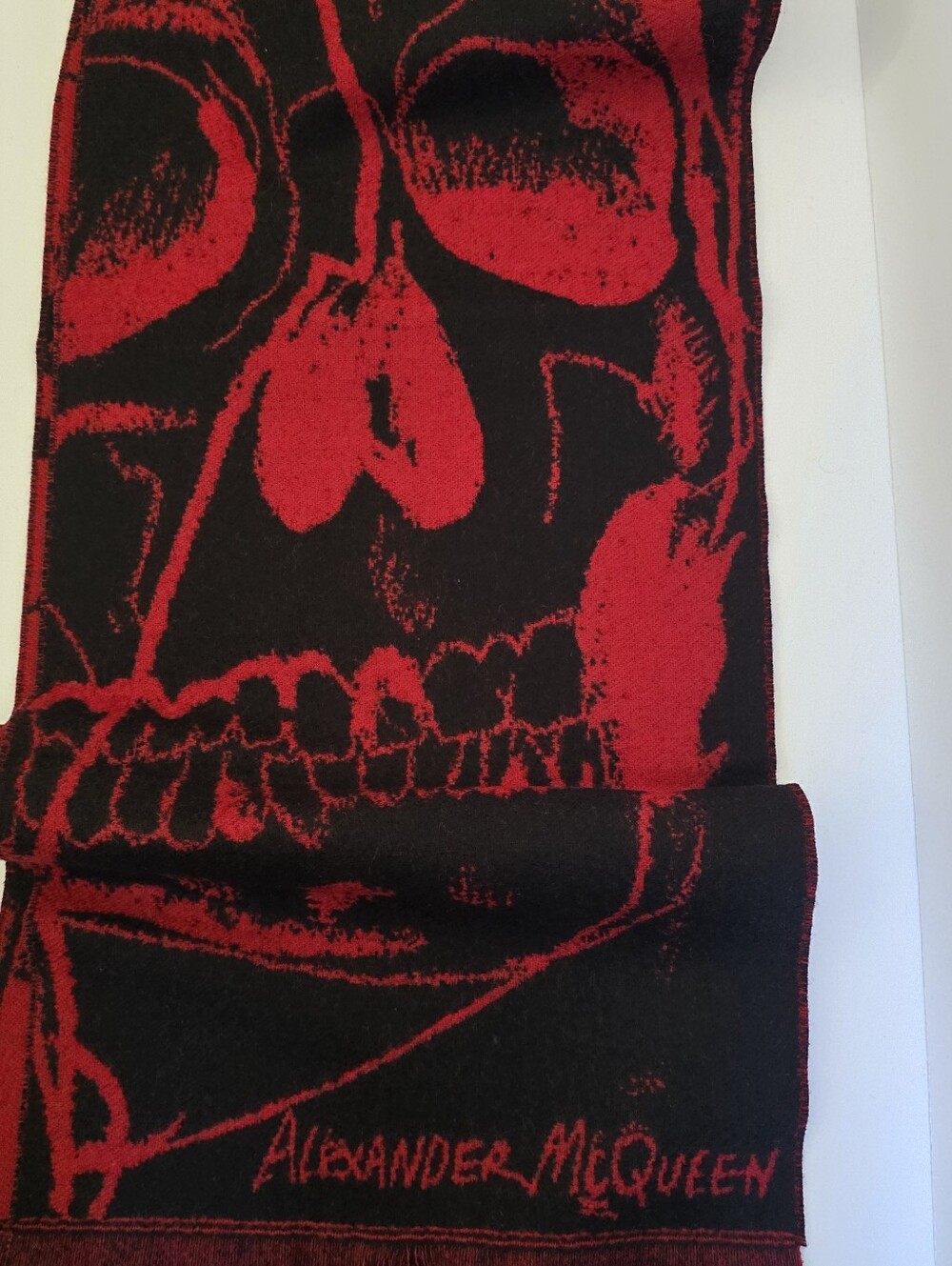 Alexander McQueen Wool Scarf Black Red - Picture 7 of 7